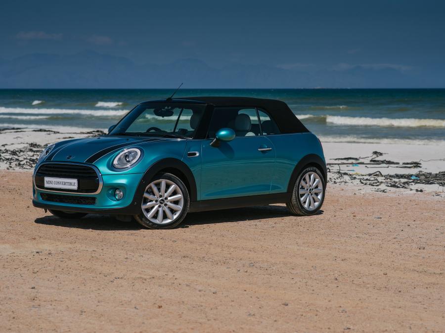  Mini Cooper Cabrio 2016 года  (ZA) (фото 20 из 23)